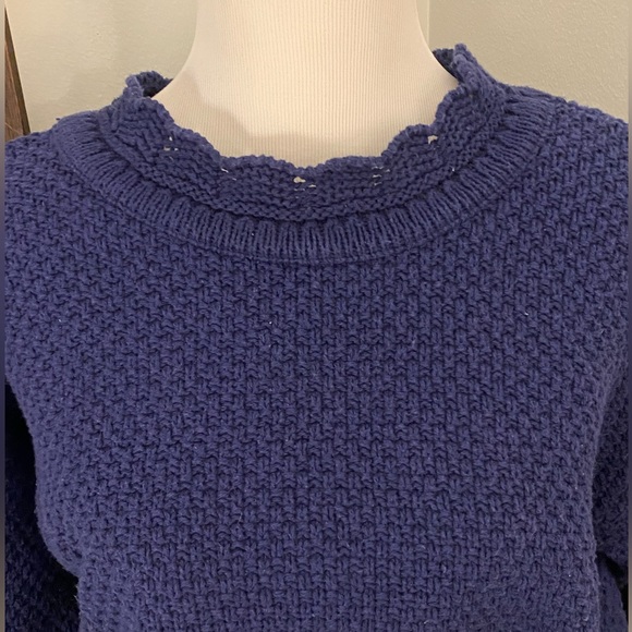 Vintage, Gorgeous Blue Turtle Bay Sweater w/ Crocheted neckline, Made in USA - Picture 2 of 10